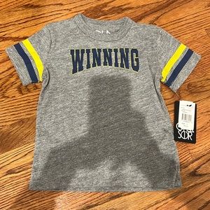 NWT Bloomingdale’s tshirt size 5